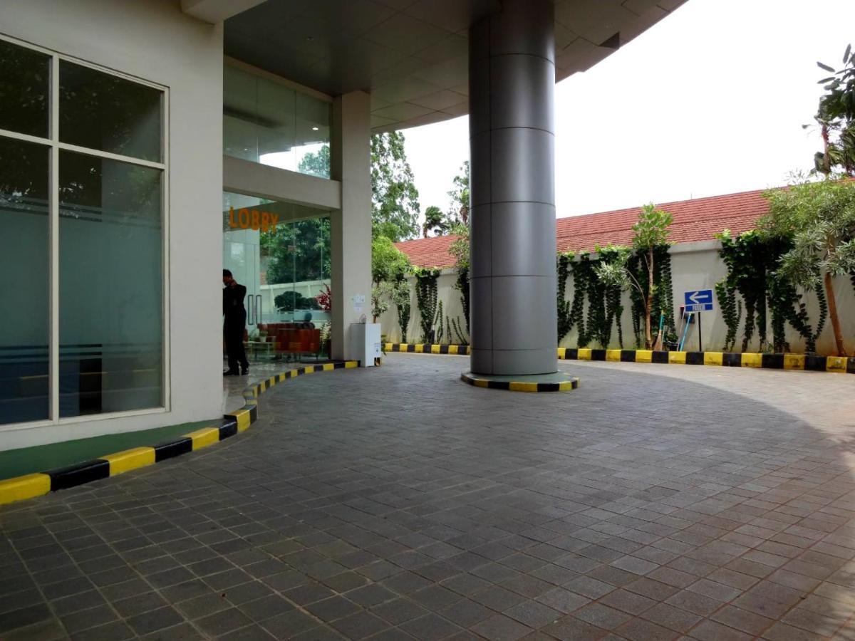 Padina Suites Tangerang Eksteriør bilde